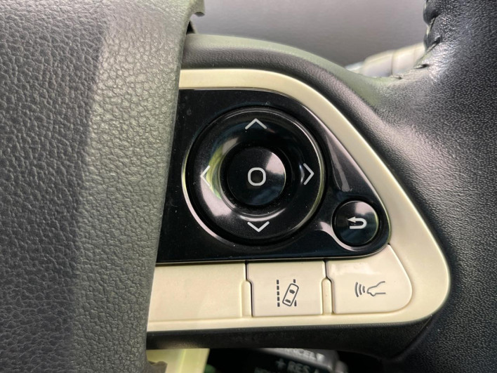 2017 Toyota Prius DAA-ZVW50 (UW-69f0223b4eb57)[13]