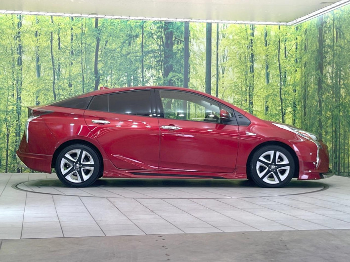 2017 Toyota Prius DAA-ZVW50 (UW-69f0223b81f7f)[7]