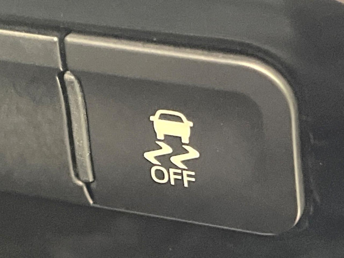 2017 Toyota Prius DAA-ZVW50 (UW-69f0223b81f7f)[15]