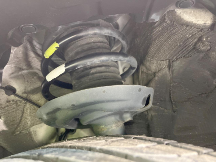 2016 Toyota Prius DAA-ZVW51 (UW-69f0223cbe092)[8]