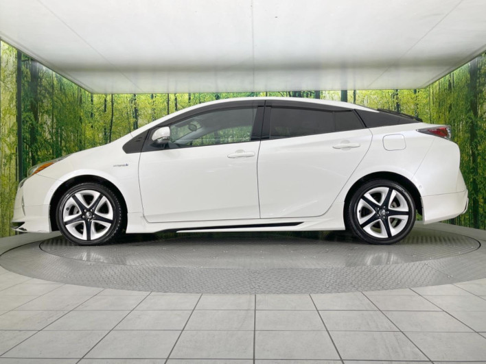 2016 Toyota Prius DAA-ZVW51 (UW-69f0223cbe092)[17]