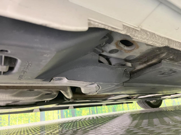 2016 Toyota Prius DAA-ZVW51 (UW-69f0223cbe092)[27]