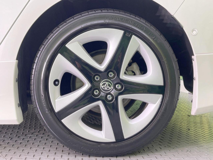 2016 Toyota Prius DAA-ZVW51 (UW-69f0223cbe092)[11]