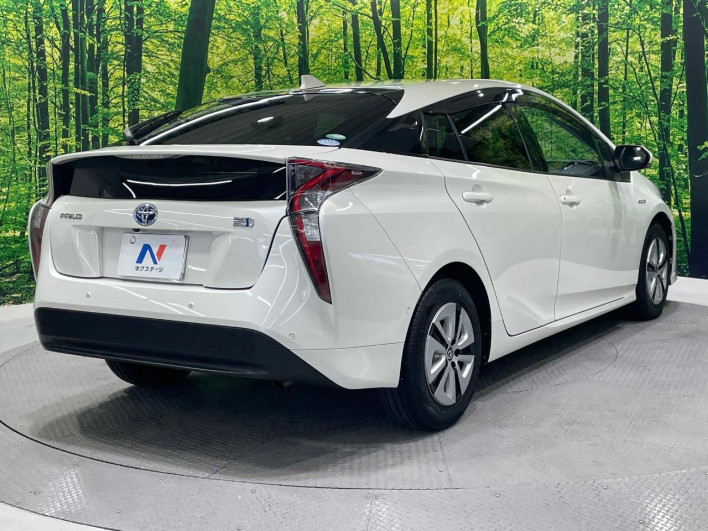 2016 Toyota Prius DAA-ZVW51 (UW-69f0223ce5299)[17]