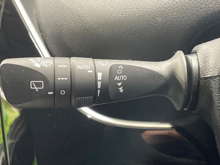 2016 Toyota Prius DAA-ZVW51 (UW-69f0223ce5299)[29]