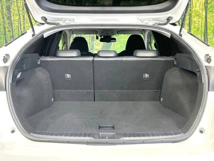 2018 Toyota Prius DAA-ZVW51 (UW-69f0223d3fc95)[25]