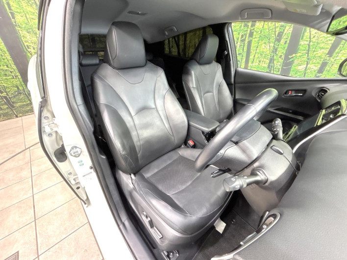 2018 Toyota Prius DAA-ZVW51 (UW-69f0223d3fc95)[4]