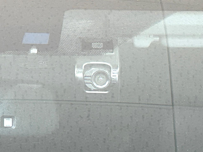 2018 Toyota Prius DAA-ZVW51 (UW-69f0223d3fc95)[8]