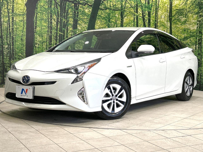 2018 Toyota Prius DAA-ZVW51 (UW-69f0223d3fc95)[0]
