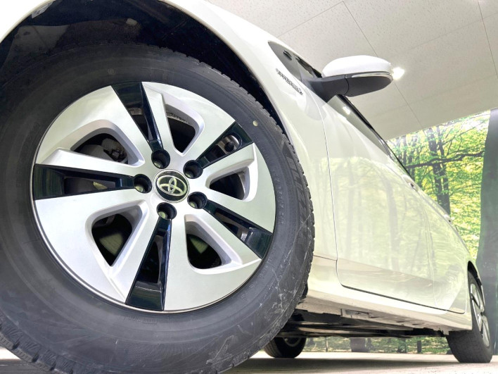 2018 Toyota Prius DAA-ZVW51 (UW-69f0223d3fc95)[11]