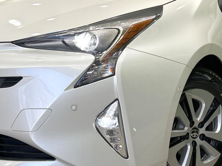 2018 Toyota Prius DAA-ZVW51 (UW-69f0223d3fc95)[16]