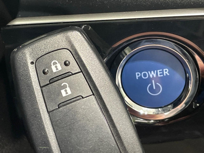 2019 Toyota Prius DAA-ZVW51 (UW-69f0223dbce24)[24]