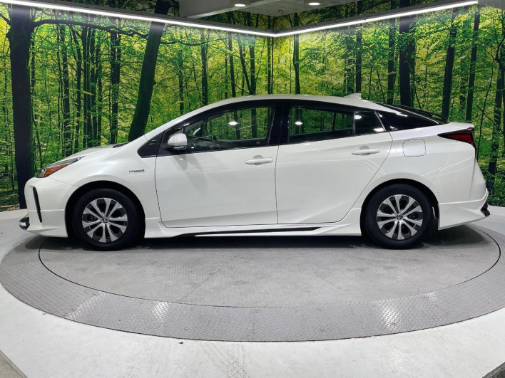 2019 Toyota Prius DAA-ZVW51 (UW-69f0223dbce24)[21]