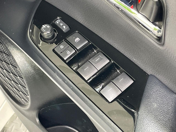 2019 Toyota Prius DAA-ZVW51 (UW-69f0223dbce24)[22]