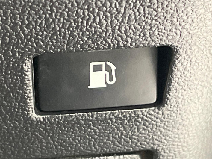 2019 Toyota Prius DAA-ZVW51 (UW-69f0223dbce24)[28]