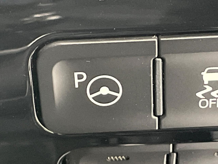 2019 Toyota Prius DAA-ZVW51 (UW-69f0223dbce24)[25]