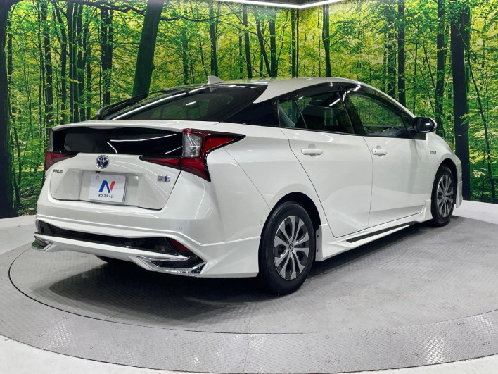 2019 Toyota Prius DAA-ZVW51 (UW-69f0223dbce24)[18]