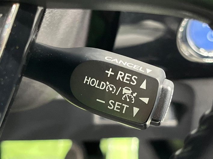 2019 Toyota Prius DAA-ZVW51 (UW-69f0223ec391d)[10]