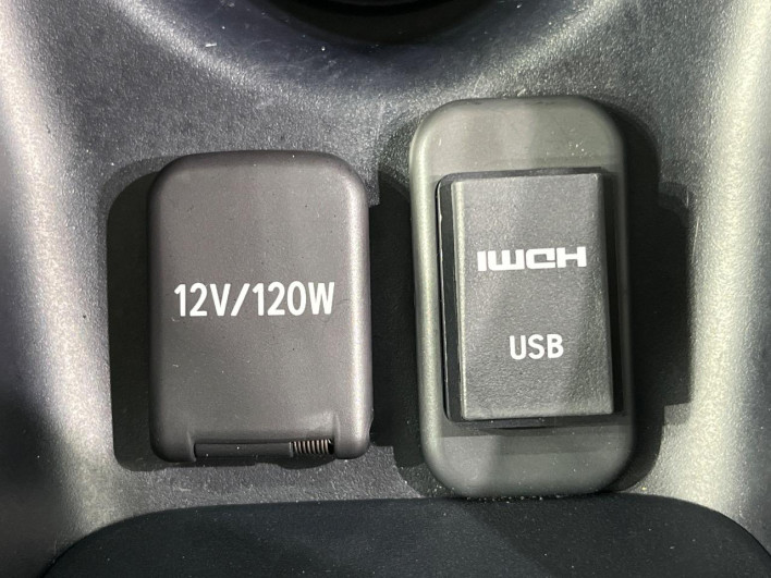 2019 Toyota Prius DAA-ZVW51 (UW-69f0223ec391d)[19]