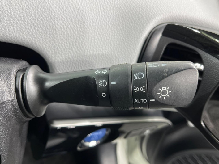 2019 Toyota Prius DAA-ZVW51 (UW-69f0223ec391d)[11]