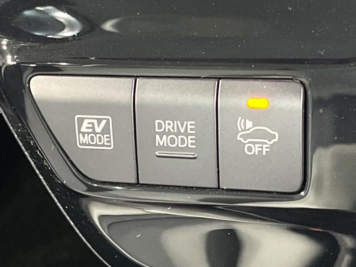 2019 Toyota Prius DAA-ZVW51 (UW-69f0223ec391d)[17]