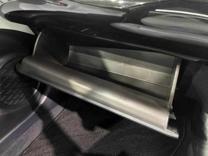 2019 Toyota Prius DAA-ZVW51 (UW-69f0223ec391d)[20]