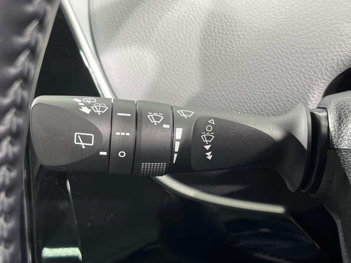 2019 Toyota Prius DAA-ZVW51 (UW-69f0223ec391d)[12]