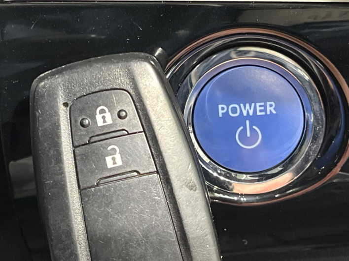 2019 Toyota Prius DAA-ZVW51 (UW-69f0223ec391d)[4]