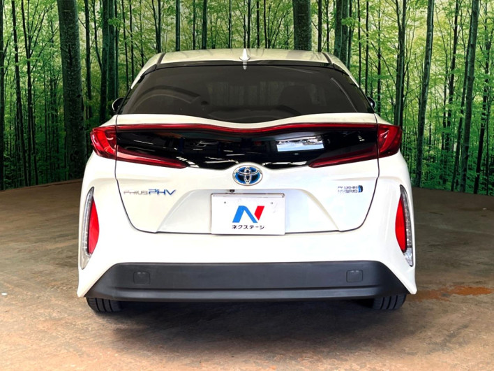 2017 Toyota Prius PHV DLA-ZVW52 (UW-69f0223eecf53)[20]