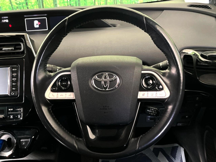 2017 Toyota Prius PHV DLA-ZVW52 (UW-69f0223eecf53)[26]