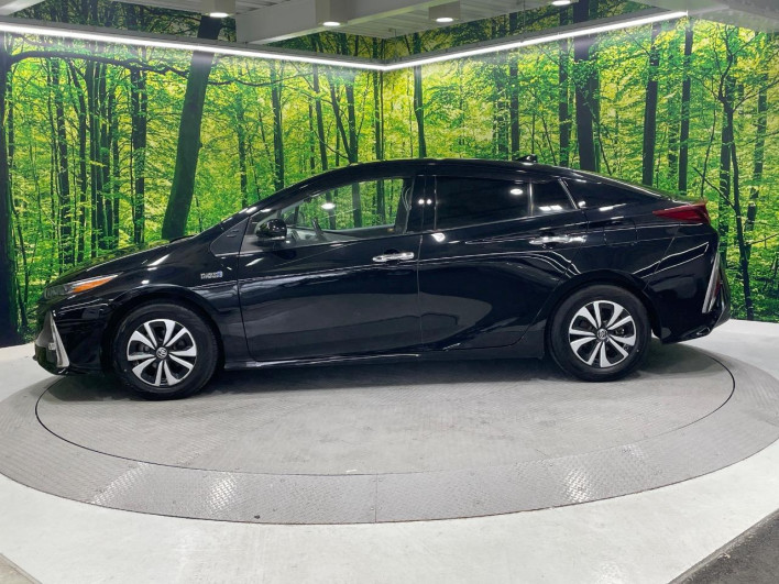 2018 Toyota Prius PHV DLA-ZVW52 (UW-69f0223f701f0)[21]