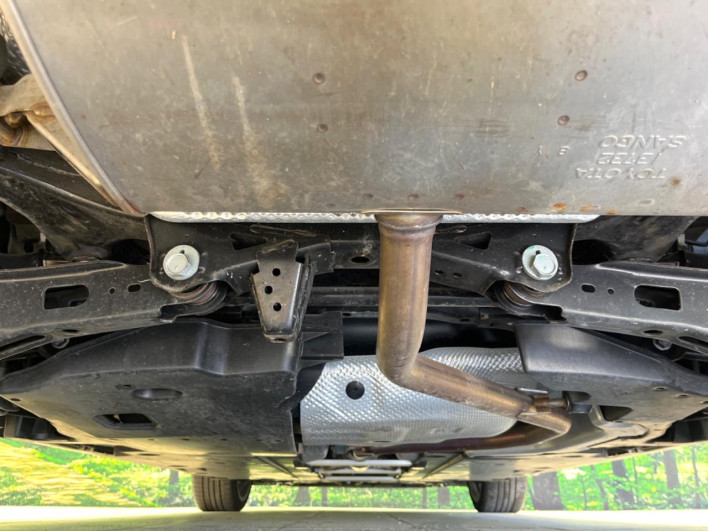 2018 Toyota Corolla Sport 6AA-ZWE211H (UW-69f0223fc7cc9)[29]