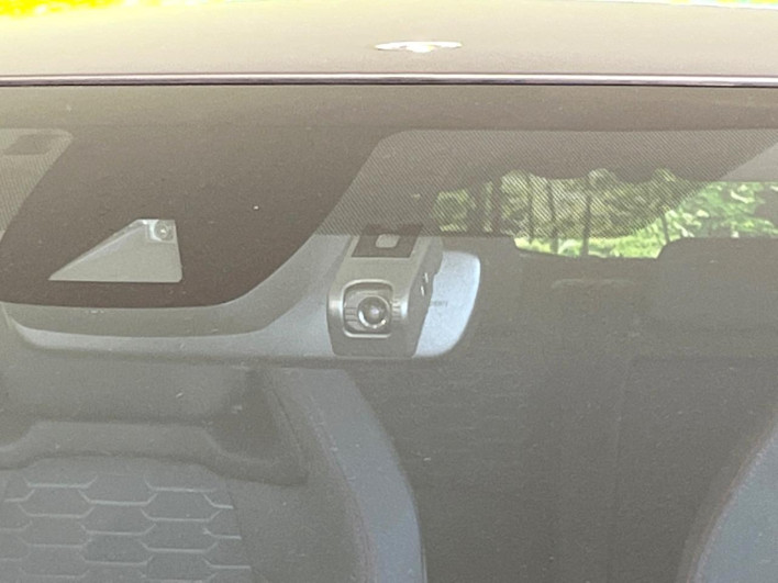 2018 Toyota Corolla Sport 6AA-ZWE211H (UW-69f0223fc7cc9)[9]