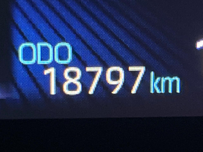 2018 Toyota Corolla Sport 6AA-ZWE211H (UW-69f0223fc7cc9)[2]