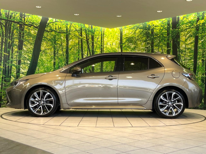 2018 Toyota Corolla Sport 6AA-ZWE211H (UW-69f0223fc7cc9)[19]