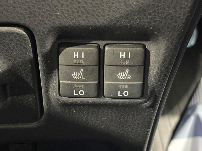 2014 Toyota Noah DAA-ZWR80G (UW-69f02240c937d)[26]