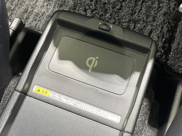 2014 Toyota Noah DAA-ZWR80G (UW-69f02240c937d)[29]