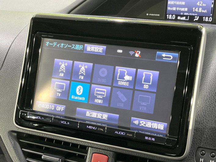 2014 Toyota Noah DAA-ZWR80G (UW-69f02240c937d)[21]