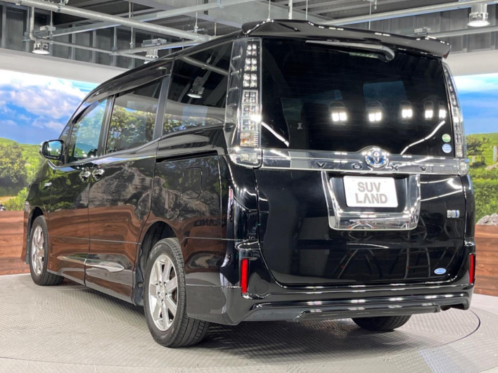 2015 Toyota Voxy DAA-ZWR80G (UW-69f02240cd060)[22]