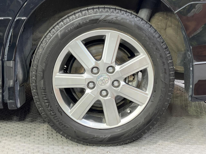 2015 Toyota Voxy DAA-ZWR80G (UW-69f02240cd060)[13]