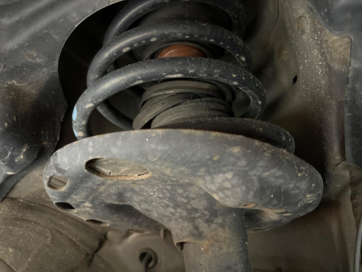 2015 Toyota Voxy DAA-ZWR80G (UW-69f02240cd060)[7]