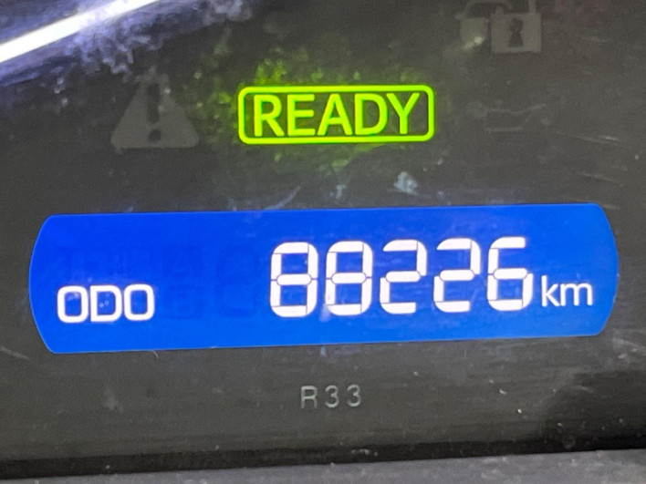 2015 Toyota Voxy DAA-ZWR80G (UW-69f0224172473)[2]