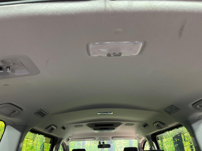 2015 Toyota Voxy DAA-ZWR80G (UW-69f0224172473)[6]