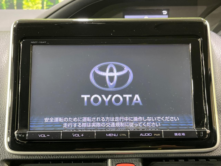 2015 Toyota Voxy DAA-ZWR80G (UW-69f0224172473)[27]