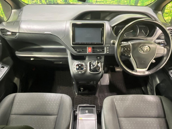 2015 Toyota Voxy DAA-ZWR80G (UW-69f0224172473)[25]