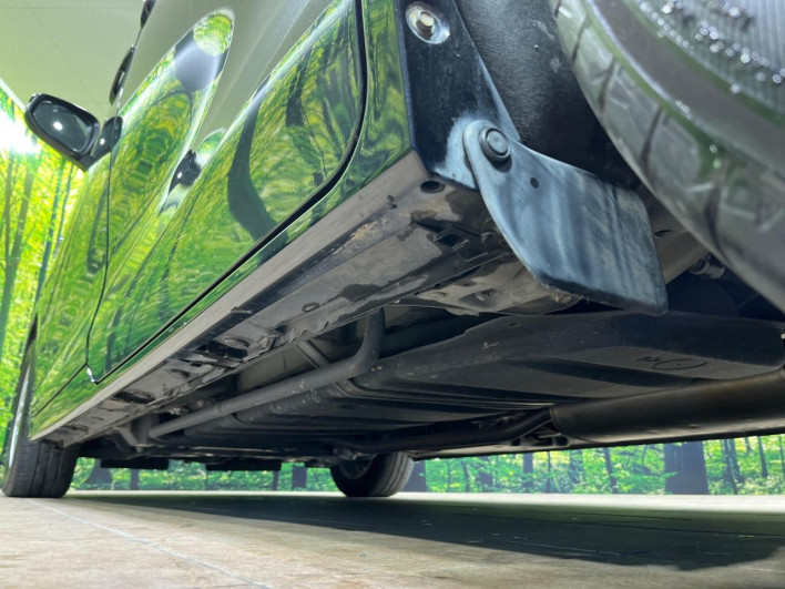 2015 Toyota Voxy DAA-ZWR80G (UW-69f0224172473)[9]