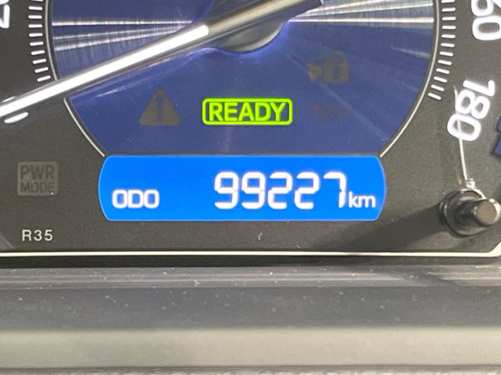 2019 Toyota Esquire DAA-ZWR80G (UW-69f02242ba7e7)[2]