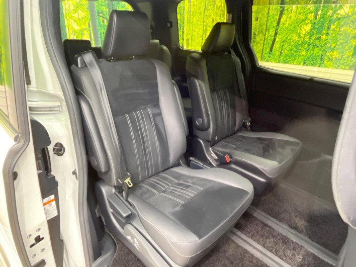 2019 Toyota Esquire DAA-ZWR80G (UW-69f02242ba7e7)[25]