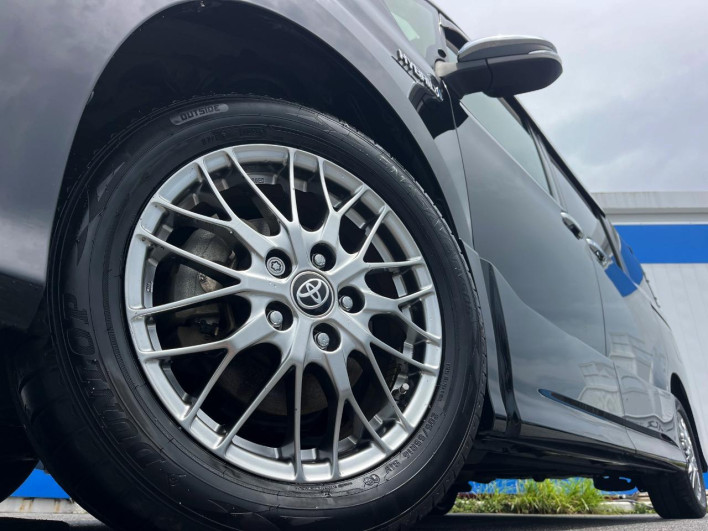 2019 Toyota Voxy DAA-ZWR80W (UW-69f022433ea34)[7]