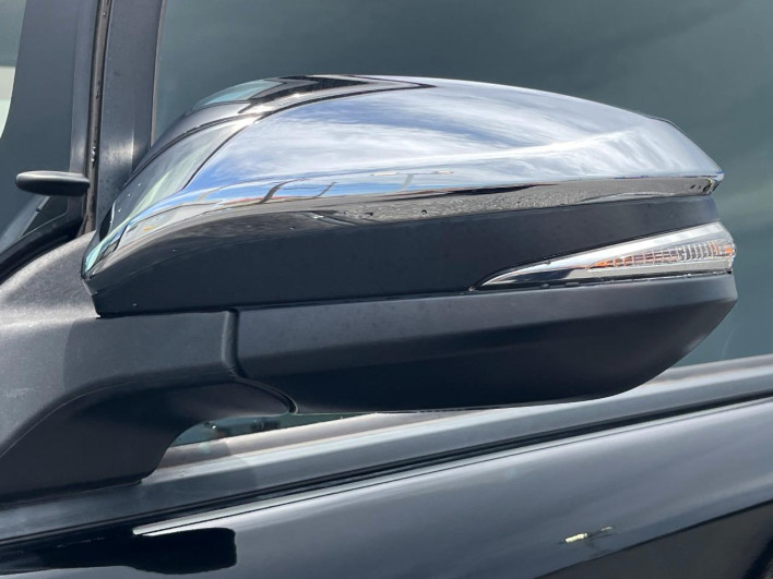 2019 Toyota Voxy DAA-ZWR80W (UW-69f022433ea34)[16]